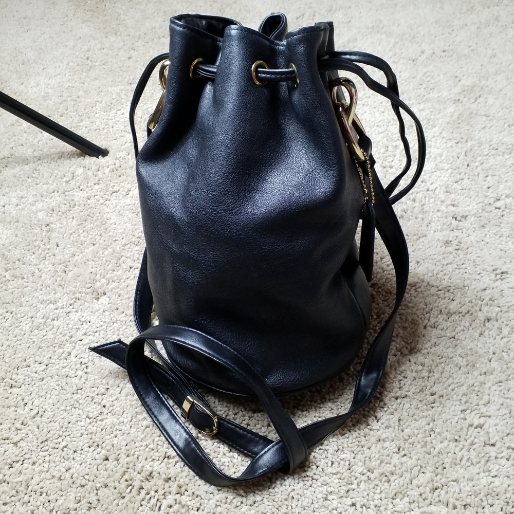Samsonite Bucket Bag - NWOT